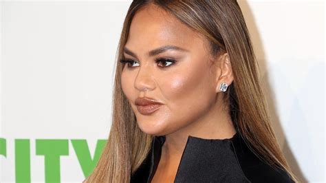 chrissy teigen abtreibung|Chrissy Teigen Opens Up About Life